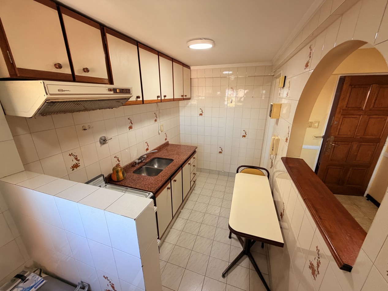 Venta de dos ambientes en Castelar