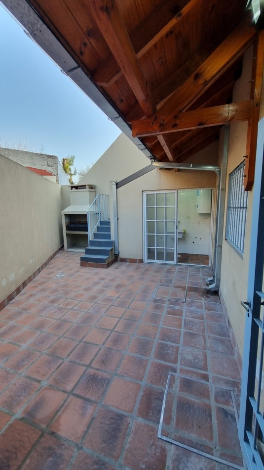 Casa a la venta en Castelar Sur