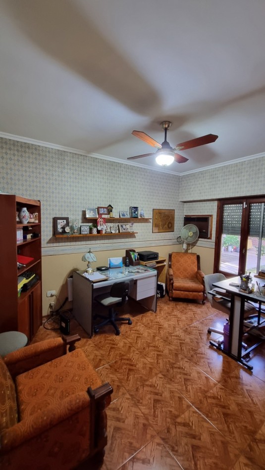 Venta casa en Villa Luzuriaga