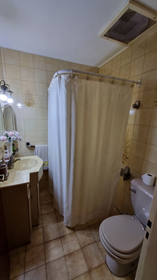 Venta casa en Villa Luzuriaga
