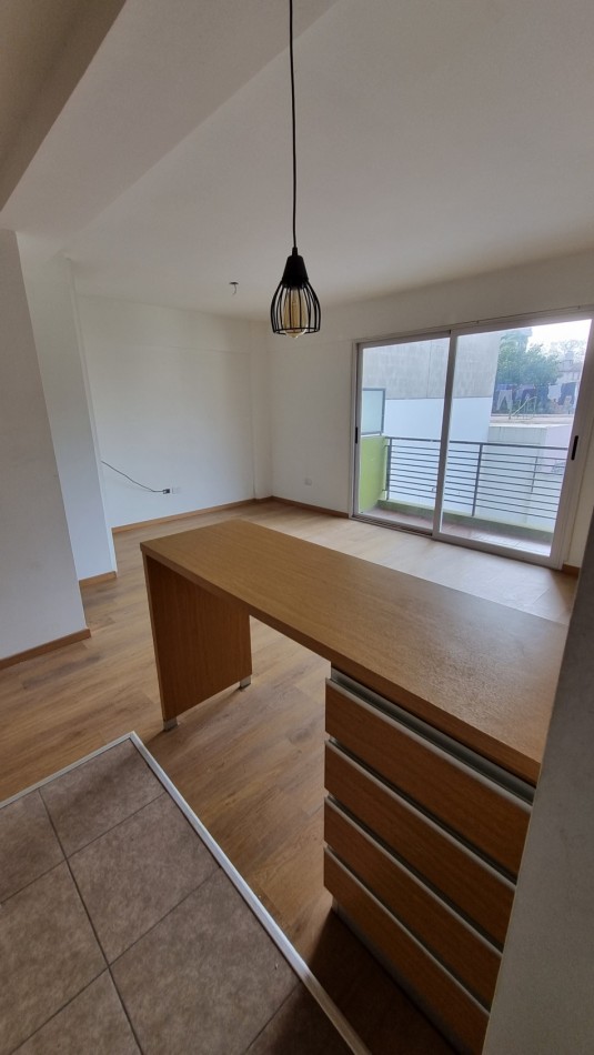 Monoambiente en alquiler en Moron Sur