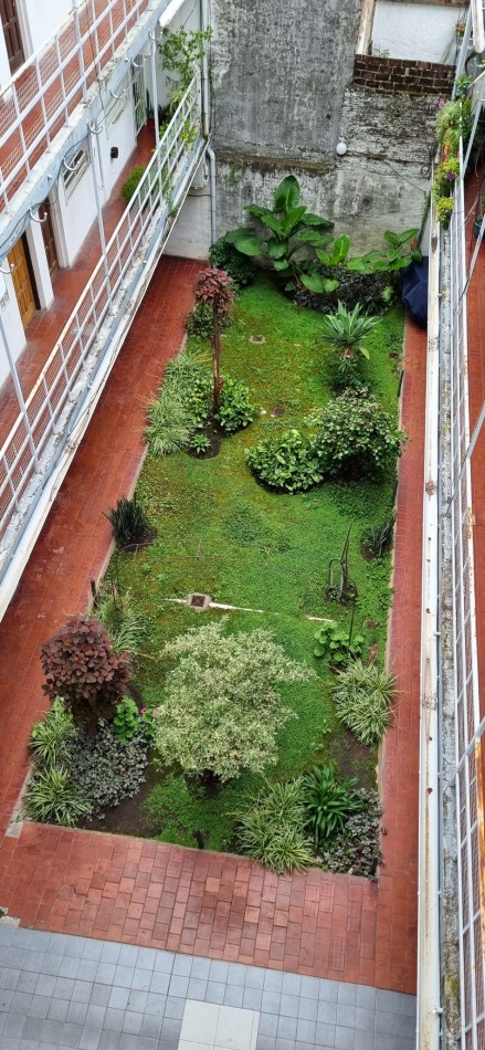 Venta de departamento de dos ambientes en Moron