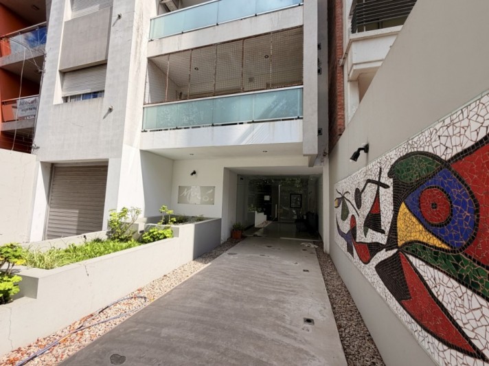 Alquiler departamento de dos ambientes Castelar - Semipiso