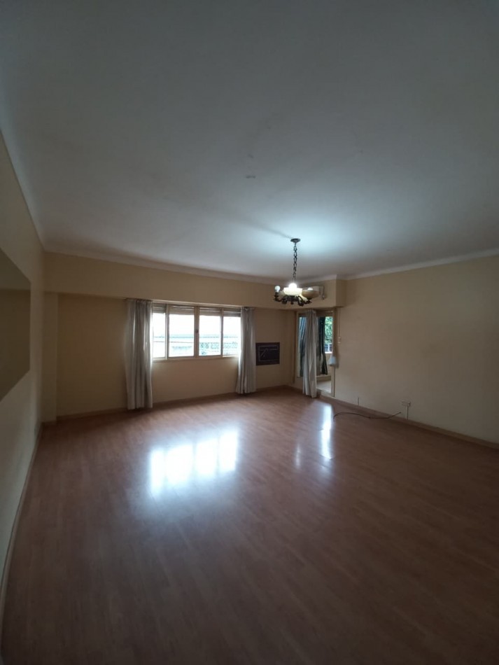 Departamento 3 amb. con cochera cubierta  en Ramos Mejia