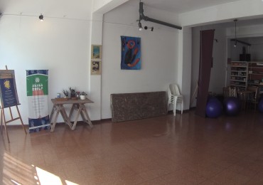 Venta Local en Castelar Sur- A  Metros de la Estacion