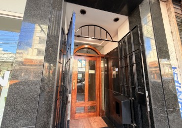 Venta de dos ambientes en Castelar